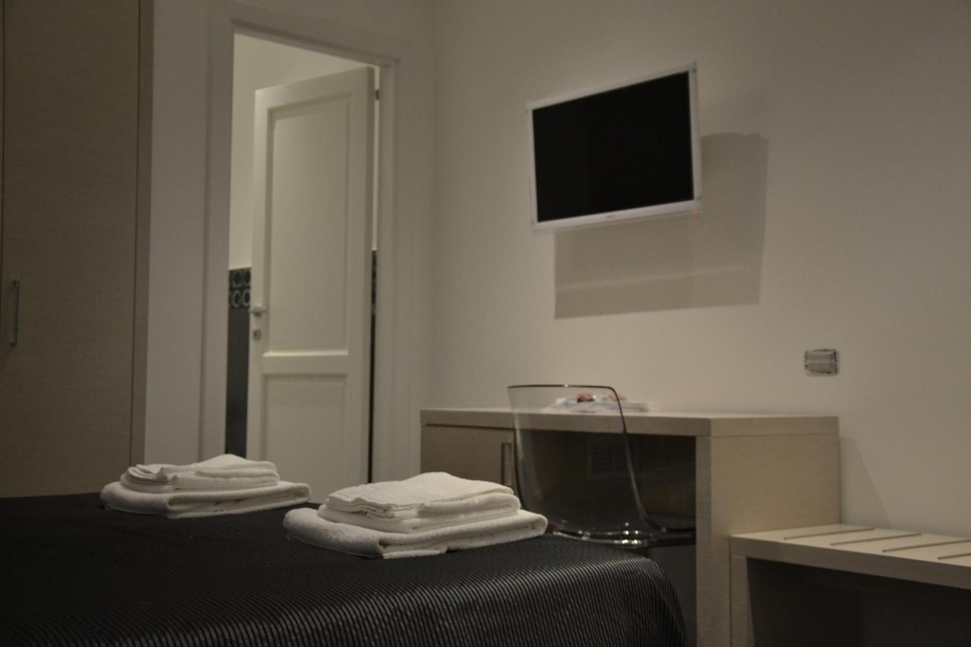 Nostos Rooms & Apartments Syracuse Bagian luar foto
